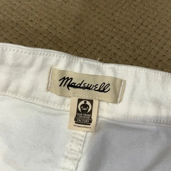 Madewell The Curvy Perfect Vintage Jean in Tile White ND629 - Picture 5 of 7